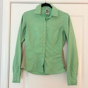 The North Face Women's Green Boreaz Long Sleeve Button-Up Shirt